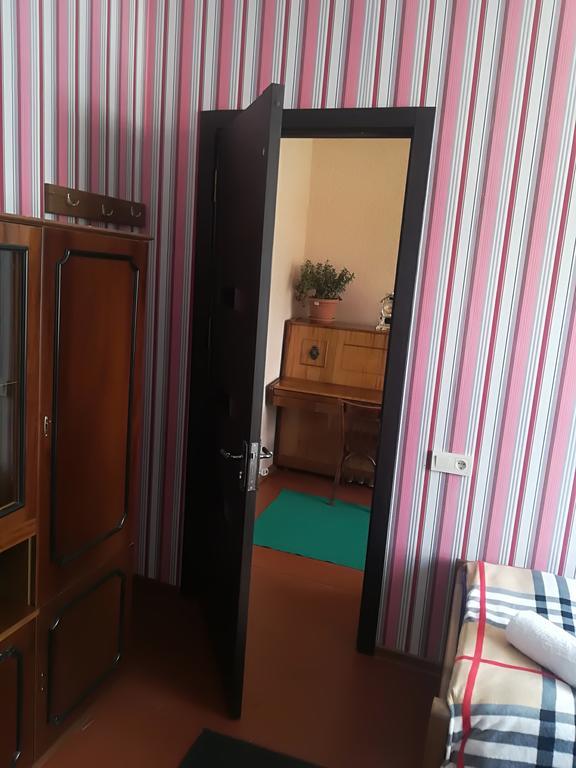 Nikoloz Guesthouse Kazbegi Exterior foto