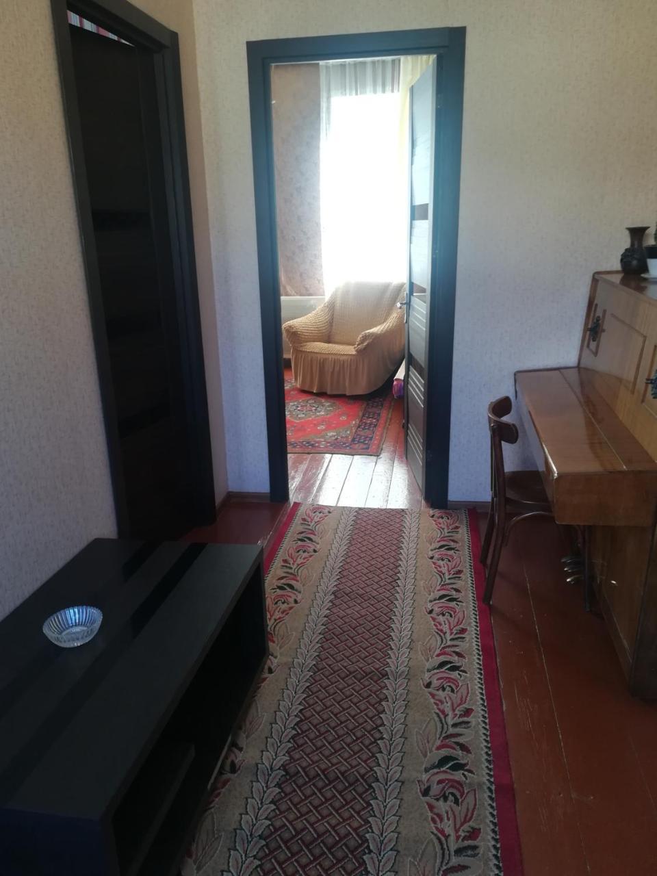 Nikoloz Guesthouse Kazbegi Exterior foto